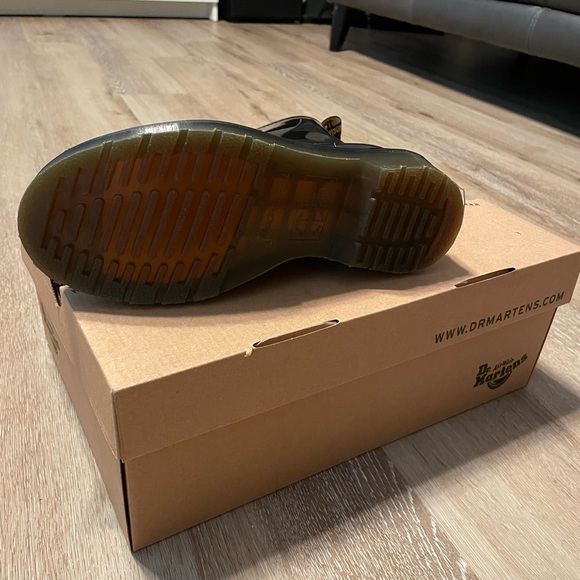Size 5 Dr.Martens - Picture 3 of 5